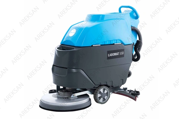 arkadan itme akülü zemin temizleme makinesi